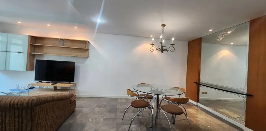 Condo in Watthana, Bangkok, Thailand, 3 bedrooms  № 161169