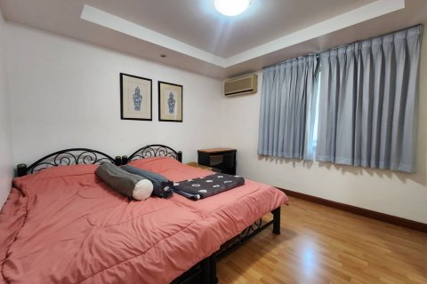 Condo in Watthana, Bangkok, Thailand, 3 bedrooms  № 161169 - photo 4
