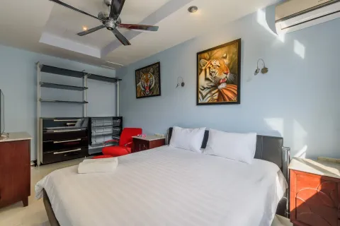 Townhouse in Kathu, Thailand 3 bedrooms № 161168 - photo 26