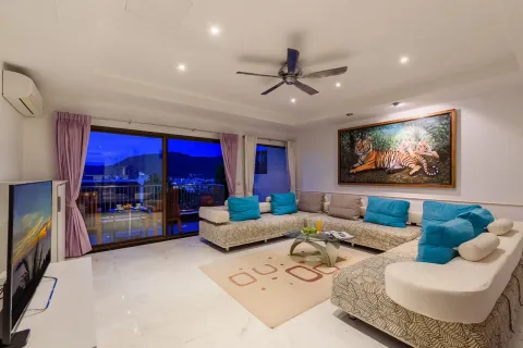 Townhouse in Kathu, Thailand 3 bedrooms № 161168 - photo 7