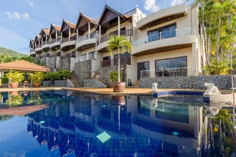 Townhouse in Kathu, Thailand 3 bedrooms № 161168