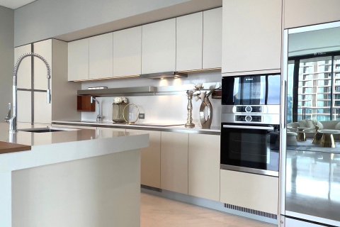 Penthouse in Pathum Wan, Bangkok, Thailand 4 bedrooms № 161164 - photo 4