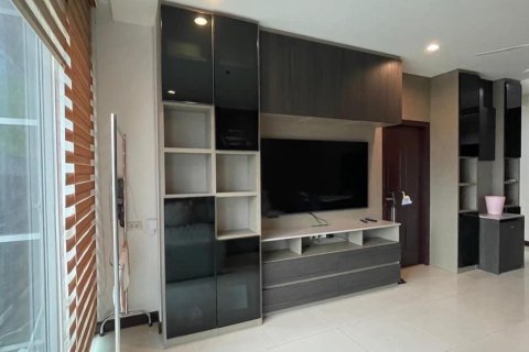 Condo in Bangkok, Thailand, 2 bedrooms  № 157682 - photo 11