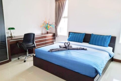 Condo in Pattaya, Thailand, 2 bedrooms  № 157685 - photo 2