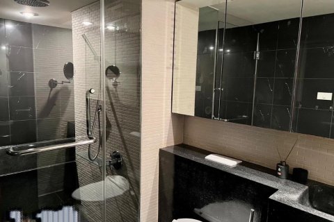 Condo in Bangkok, Thailand, 2 bedrooms  № 157683 - photo 11