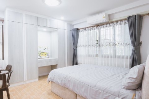 Villa in Saraphi, Thailand 4 bedrooms № 153984 - photo 5