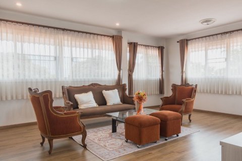 Villa in Saraphi, Thailand 4 bedrooms № 153984 - photo 12