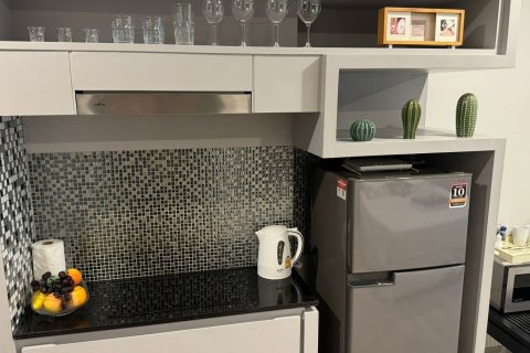 Studio dans le Condo à Phuket, Thaïlande  № 153988 - photo 4