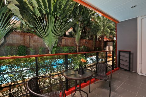 Studio dans le Condo à Phuket, Thaïlande  № 153986 - photo 22