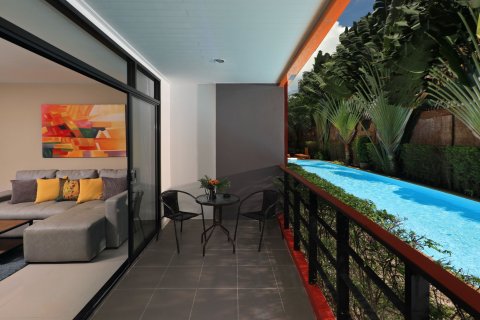 Studio dans le Condo à Phuket, Thaïlande  № 153986 - photo 21