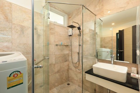 Studio dans le Condo à Phuket, Thaïlande  № 153986 - photo 20