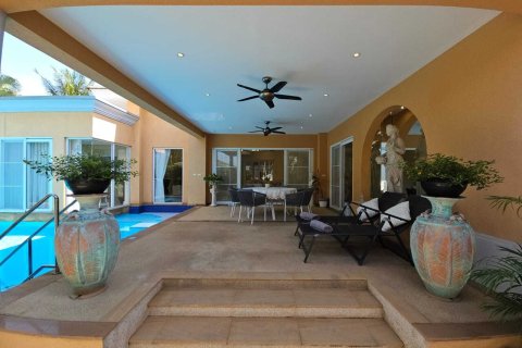 Дом в Паттайе, Таиланд с 2 спальнями  № 153987 - фото 3