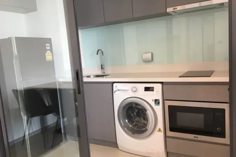 Студия в кондо в Клонг Тоэй, Бангкок, Таиланд № 167800 - фото 6