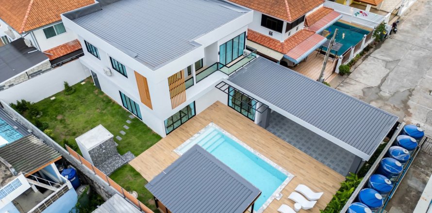 Вилла в Паттайе, Таиланд с 5 спальнями  № 167802