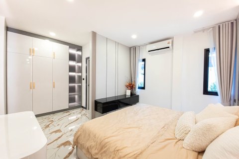 Вилла в Паттайе, Таиланд с 5 спальнями  № 167802 - фото 9