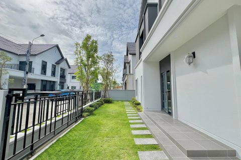 Maison à Bang Kaeo, Thaïlande 4 chambres № 167798 - photo 14