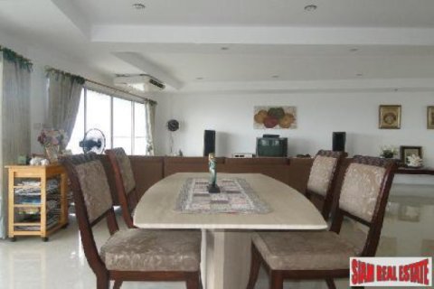 อพาร์ตเมนต์ในอำเภอหัวหิน, ประเทศไทย 3 ห้องนอน № 202499 - รูปถ่าย 4