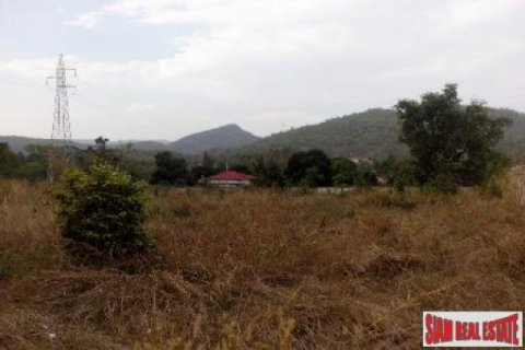 ที่ดินในอำเภอหัวหิน, ประเทศไทย 4836 ตร.ม. № 202505