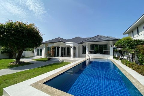 Villa in Chiang Mai, Thailand 4 bedrooms № 133367 - photo 30