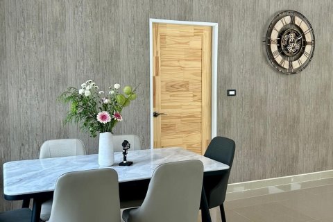 Villa in Chiang Mai, Thailand 4 bedrooms № 133367 - photo 8