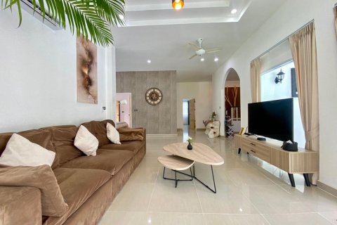 Villa in Chiang Mai, Thailand 4 bedrooms № 133367 - photo 4