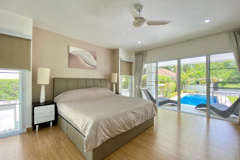 Villa in Chiang Mai, Thailand 4 bedrooms № 133367 - photo 17