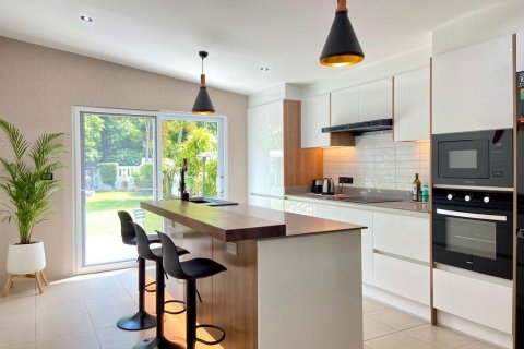 Villa in Chiang Mai, Thailand 4 bedrooms № 133367 - photo 10