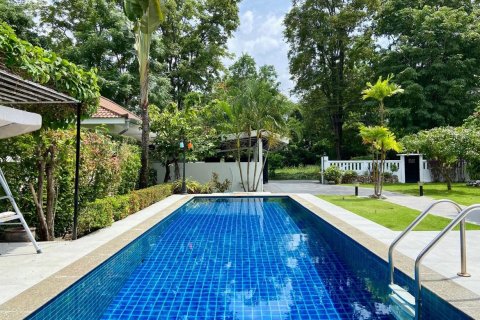 Villa in Chiang Mai, Thailand 4 bedrooms № 133367 - photo 29