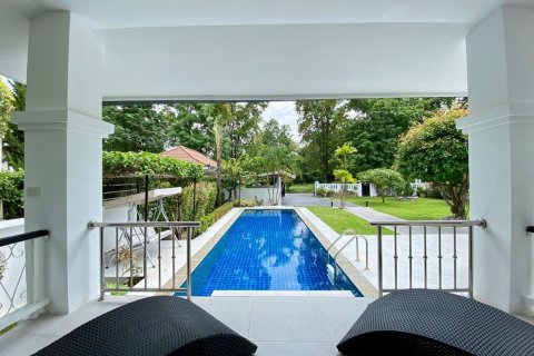 Villa in Chiang Mai, Thailand 4 bedrooms № 133367 - photo 27