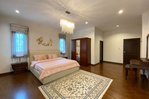 House in Chiang Mai, Thailand 6 bedrooms № 133366 - photo 24