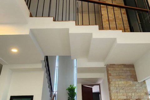 House in Chiang Mai, Thailand 4 bedrooms № 133365 - photo 9