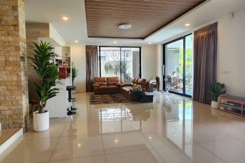 House in Chiang Mai, Thailand 4 bedrooms № 133365 - photo 6