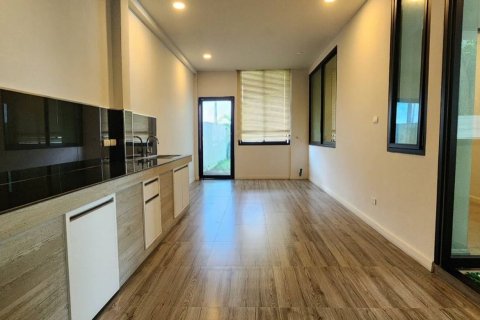 House in Chiang Mai, Thailand 4 bedrooms № 133365 - photo 17