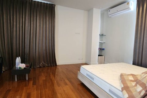 House in Chiang Mai, Thailand 4 bedrooms № 133365 - photo 27