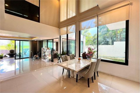 House in Chiang Mai, Thailand 4 bedrooms № 133365 - photo 19