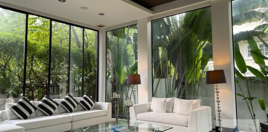 Haus in Huai Khwang, Bangkok, Thailand 4 Schlafzimmer № 218630