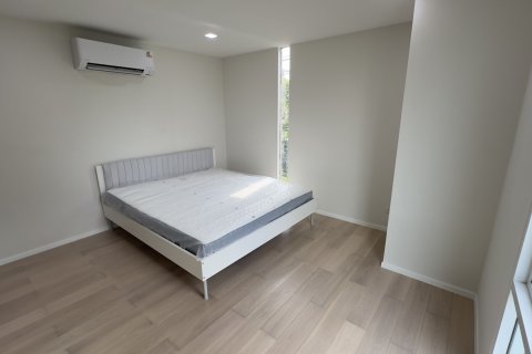 Condo à Watthana, Bangkok, Thaïlande, 2 chambres  № 137144 - photo 8