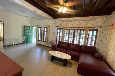 Вилла в Хуа Хине, Таиланд с 4 спальнями  № 151947 - фото 28