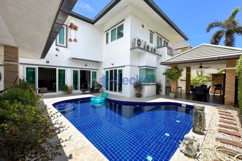 Maison à Pattaya, Thaïlande 5 chambres № 196478