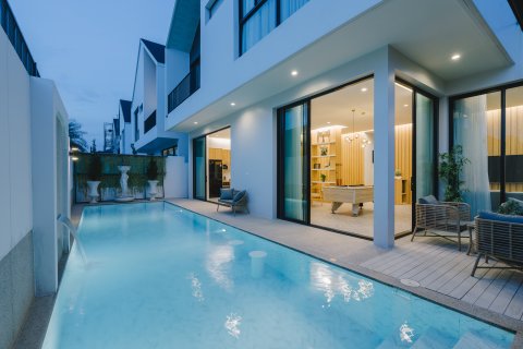 Villa in Phuket, Thailand 3 bedrooms № 116750 - photo 12
