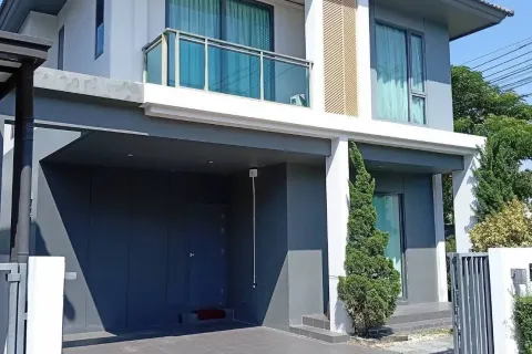 House in Pattaya, Thailand 3 bedrooms № 152813 - photo 1