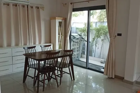 House in Pattaya, Thailand 3 bedrooms № 152813 - photo 9