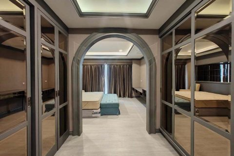 Студия в кондо в Банг Раке, Бангкок, Таиланд № 137781 - фото 2