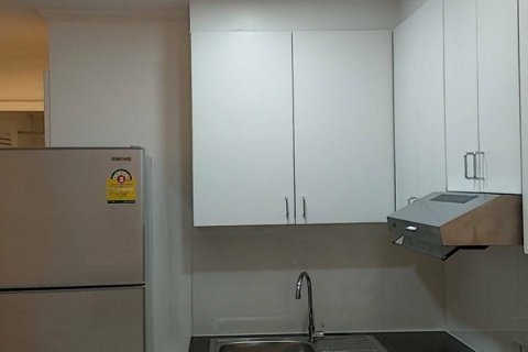 Кондоминиум с 2 спальнями в Ваттхане, Бангкок, Таиланд № 159368 - фото 12