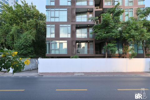 Condo in Bangkok, Thailand, 1 bedroom  № 188570 - photo 9