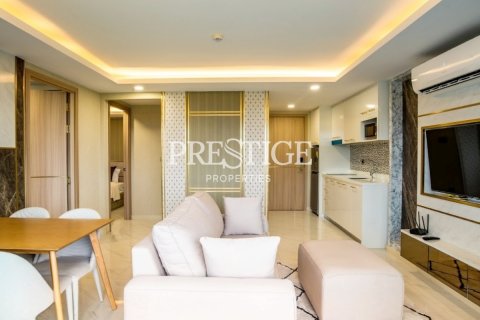 Condo in Pattaya, Thailand, 2 bedrooms  № 198470