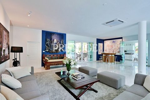 บ้านในพัทยา, ประเทศไทย 4 ห้องนอน № 198473 - รูปถ่าย 4