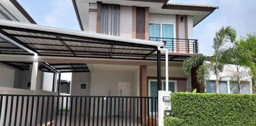 House in Pattaya, Thailand 3 bedrooms № 157638