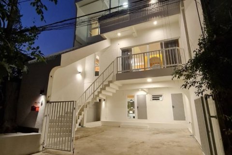 House in Bangkok, Thailand 4 bedrooms № 157642 - photo 3