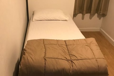 Condo in Bangkok, Thailand, 2 bedrooms  № 157639 - photo 3